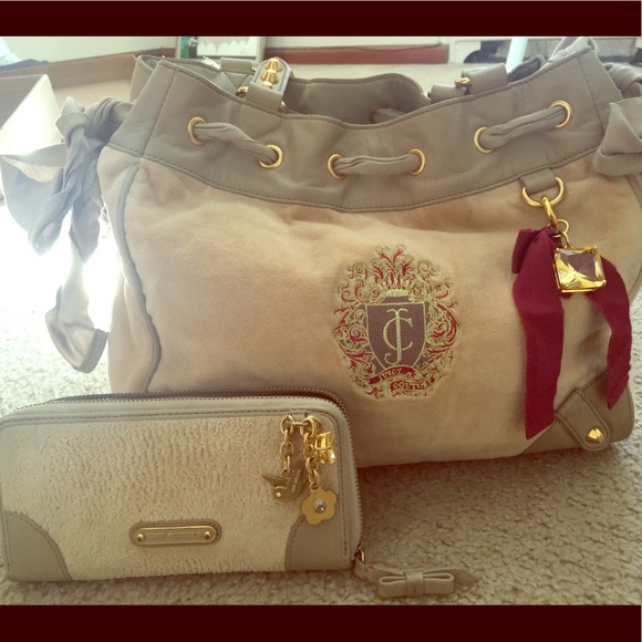 Juicy Couture Handbags - **PRICE FIRM**Authentic Juicy Couture Tote